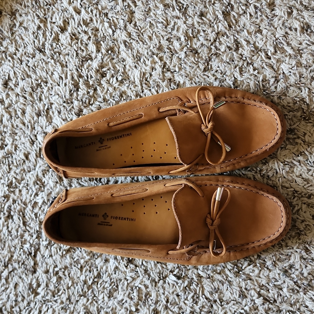 Shoes size 7